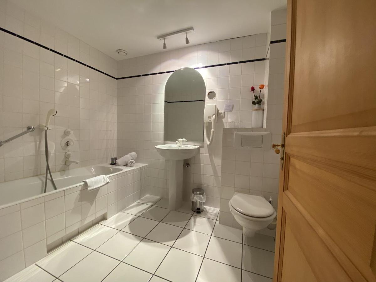 Hotel Le Sarment Мителбергайм Екстериор снимка